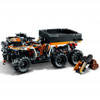 LEGO Technic All-Terrain Vehicle (42139) Játék