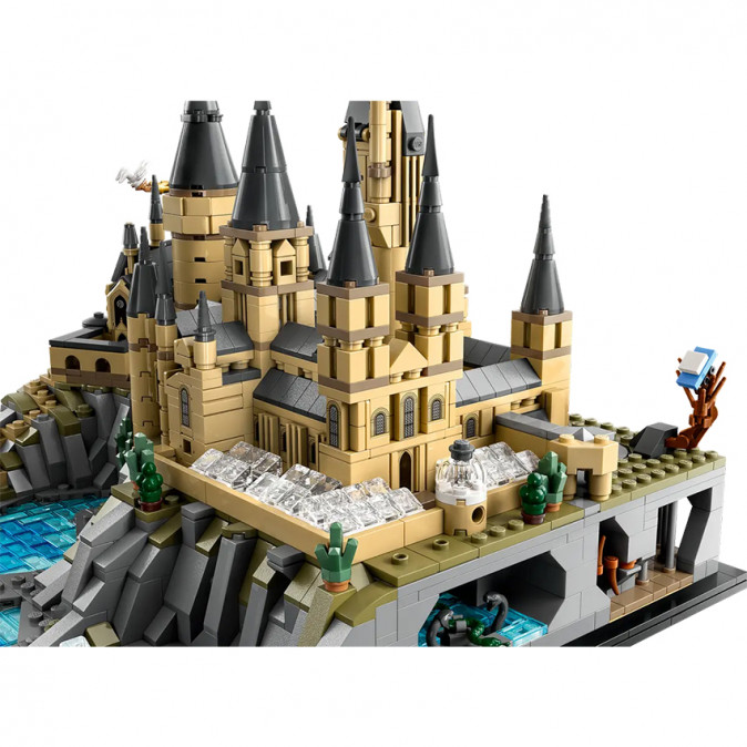 LEGO Harry Potter: A Roxfort kastély és környéke (76419) Játék